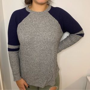 American Eagle grey and navy long sleeve